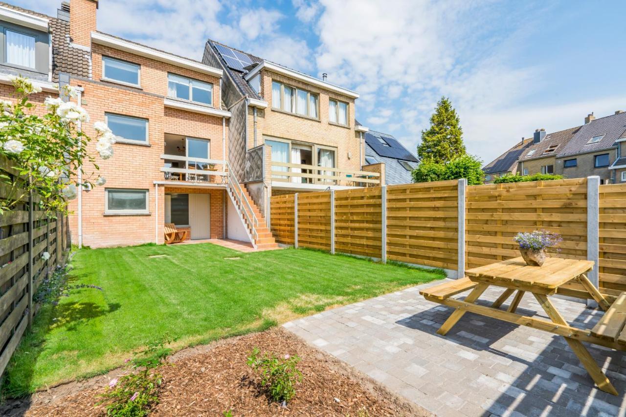 Spacious, Warm And Updated W Parking & Garden * Bredene