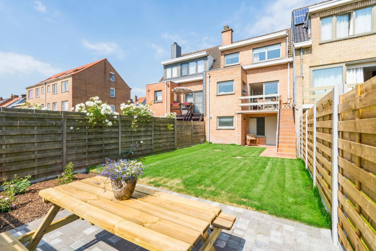 Spacious, Warm And Updated W Parking & Garden *